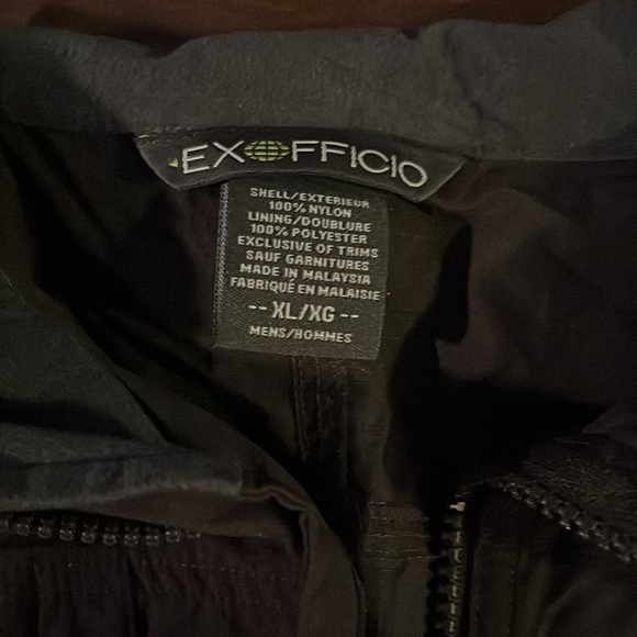 XL brownish ExOfficio coat with an unbelievable amount of pockets. - Picture 2 of 5